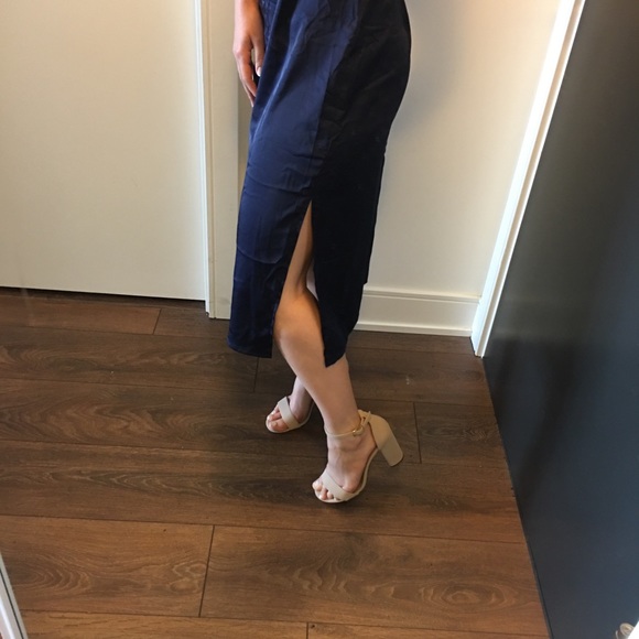 Satin slip-like midnight blue dress - Picture 6 of 6